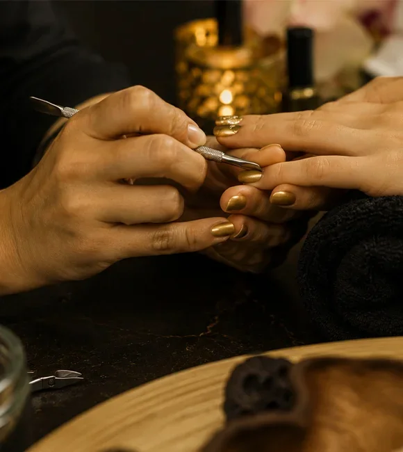 Nail art application